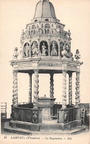 Lampaul the baptismal font - lampaul,