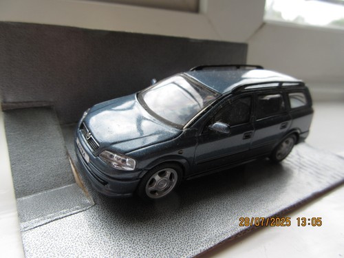 Schuco vauxall astra estate - vauxall,
