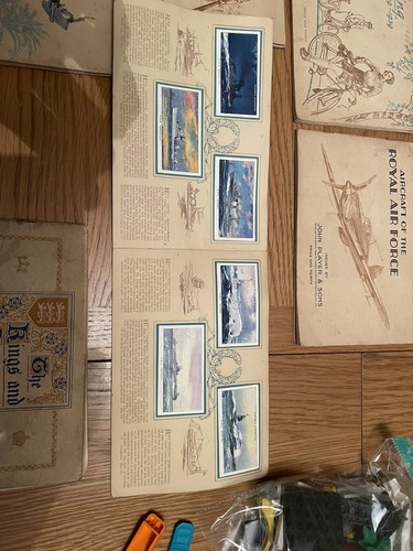 Collectible cigarette cards - collectible,