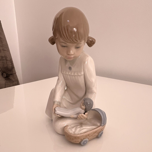 Zaphir porcelain girl with - zaphir,