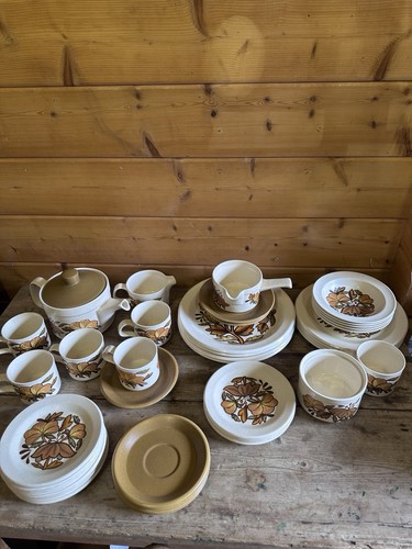 Huge vintage royal - huge, worcester
