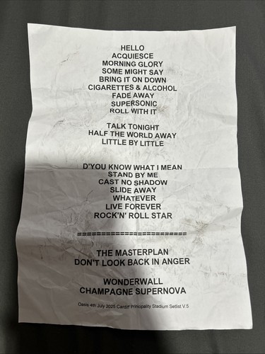Oasis live opening - live, night