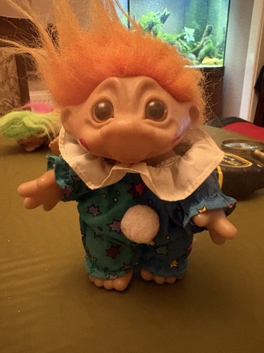 Vintage 1984 dam - 1984, clown