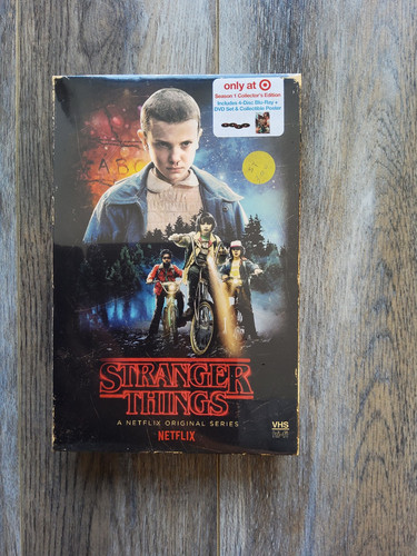 Stranger things season - things, 1