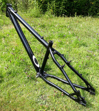 BLACK AZONIC DS1 BIKE FRAME 14 INCH SOUGHT AFTER CLASSIC DUAL SLALOM DIRT JUMP