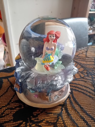 Snowglobe disney little - snowglobe,
