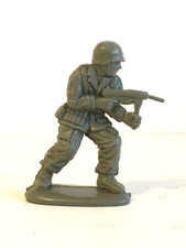 1 x MATCHBOX TOYS. 1970's WWII AMERICAN ARMY INFANTRY SOLDIER. 1/32 PLASTIC