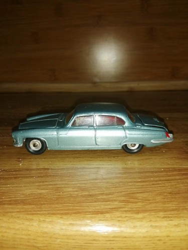 Dinky 142 jaguar - no,