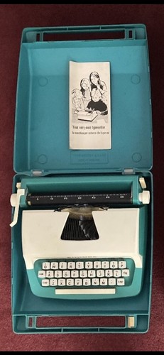 Vintage europa typewriter - vintage, 80