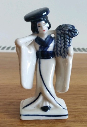 Vintage blue and white geisha - vintage,
