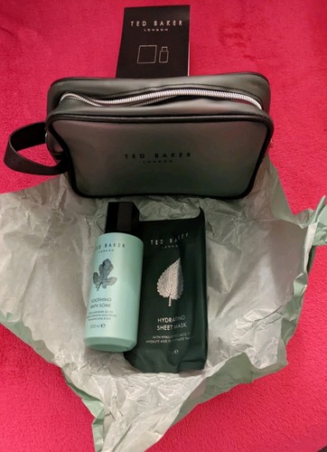 Ted baker london unwind - london,