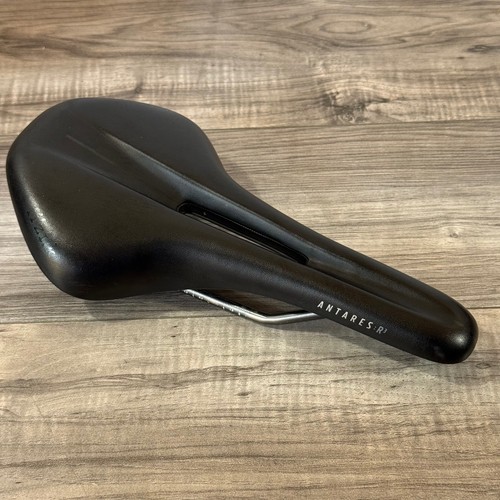 Fizik antares saddle ium - r3,