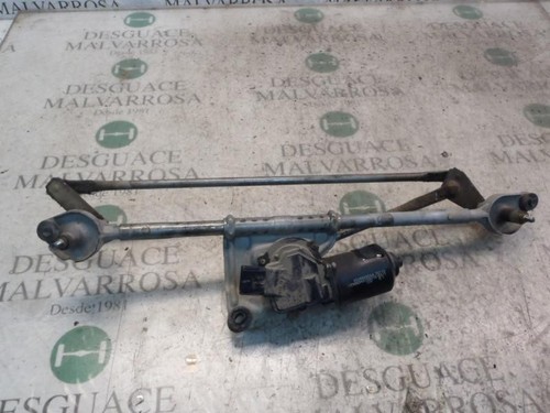 Front windshield wiper - windshield, /