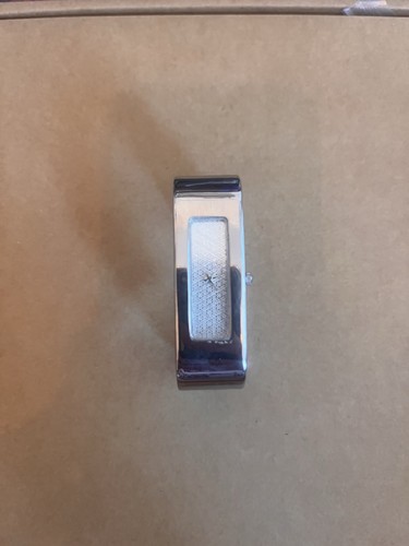 Y2k eton square bangle watch - square,