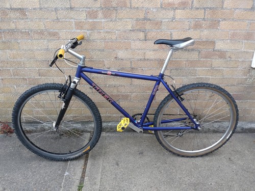 Refurbed 1997 trek - trek, 18"