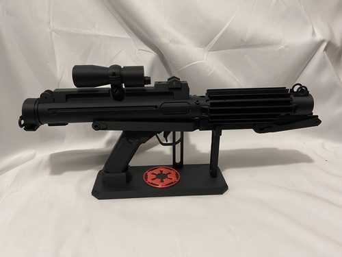 Storm trooper blaster - e-11,