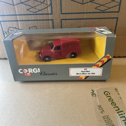 Corgi classic d957 morris - corgi,