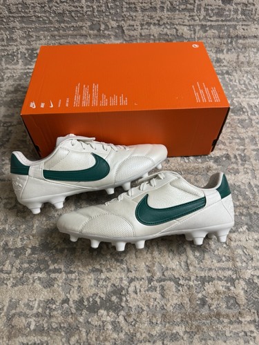 Size the nike - -,
