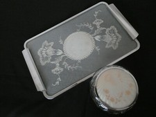 Vintage 1930s/1940s glass/lace