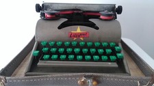 Vintage 1950s Lilliput Junior Typewriter