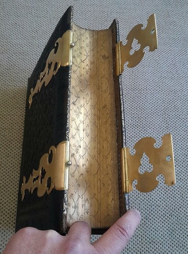 Exquisite luxury gauffered - luxury,