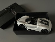 Porsche 918 Spyder Keyring Keychain + Giftbox: Car Enthusiast Gift