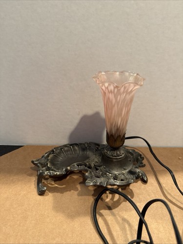 Tiffany style lily - lily, pad