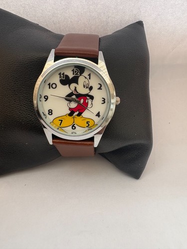 Mickey mouse unisex quartz - mickey,