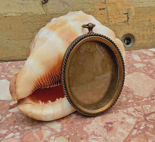 Antique 19th small oval - 19th, c.