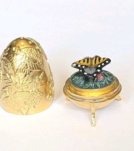 Gold surprise egg red admiral - surprise,