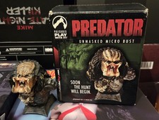Predator Unmasked Micro Bust