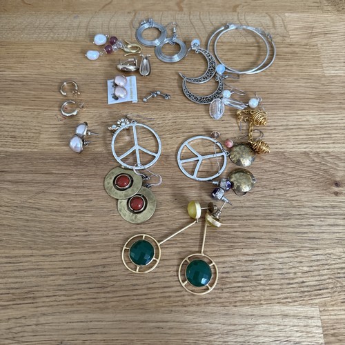 Earrings costume jewellery job - earrings,