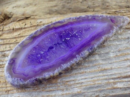 Purple agate slice pendant - purple,