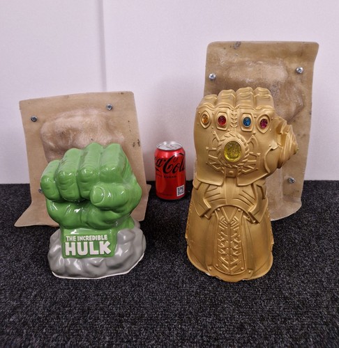 Two moulds thanos gauntlet - moulds, and