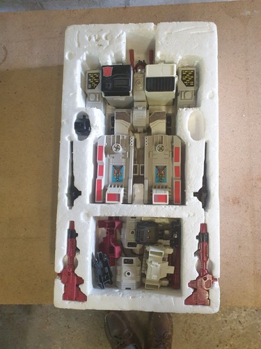 Vintage 1985 transformers - vintage,