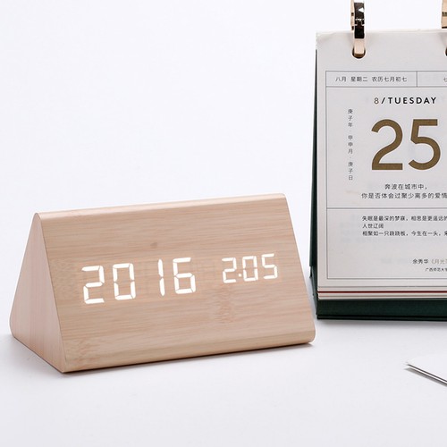 Wooden digital alarm - alarm, usb