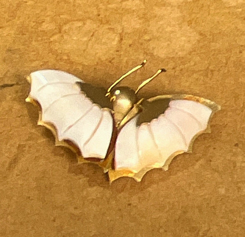 Vintage butterfly brooch - , w/