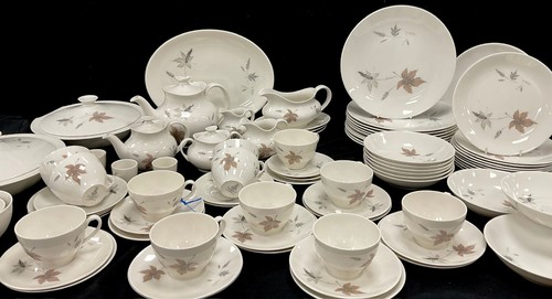 Royal doulton tumbling leaves - doulton,
