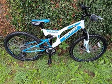 Junior Mountain Bike 24in Duel  Front & Rear Disk Brakes Plus Suspension
