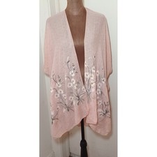 Pink Daisy Embroidered Kimono