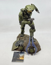 Kotobukiya Halo Master Chief Petty Officer Spartan 117 With Topps Trading Card