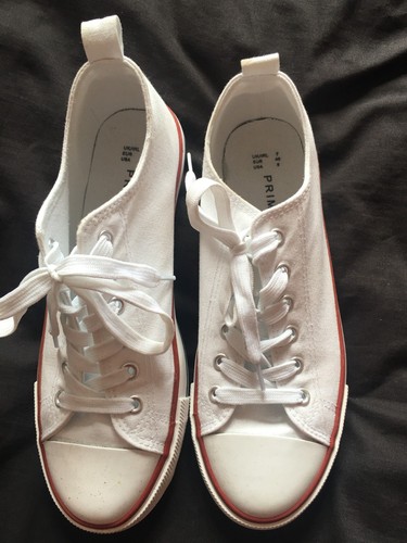 White ladies tennis shoes - white,
