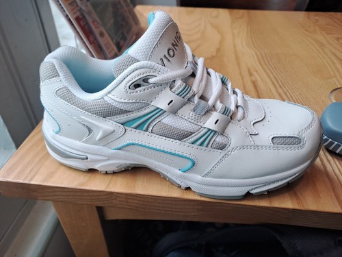 Womens vionic walk leather - 23,