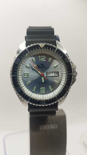 Shark sport divers 200m - shark,