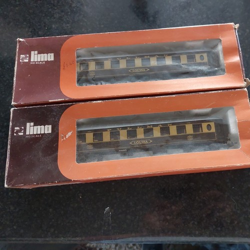 Lima pullman coach louisa - ,