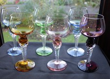 6 VINTAGE HARLEQUIN WINE/HOCK GLASSES WITH BARLEY TWIST STEMS