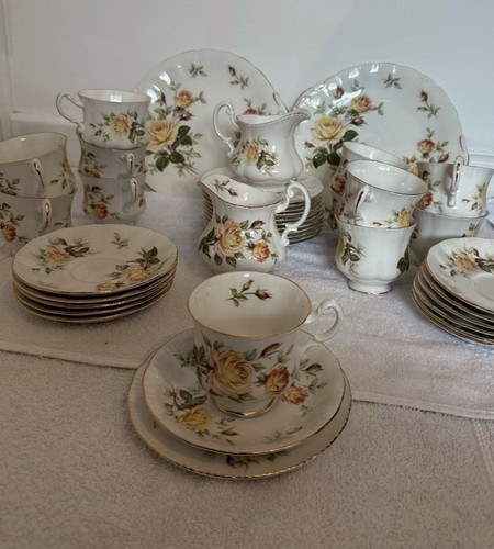 Vintage royal standard - royal,