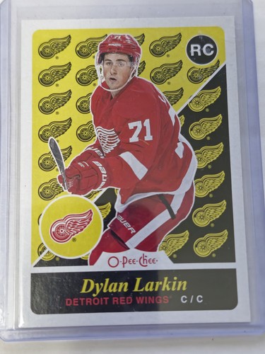 Dylan larkin retro - retro, marquee