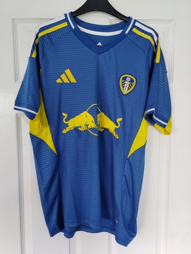 Leeds away shirt 26 - leeds,
