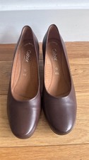 Gabor Brown Leather Court